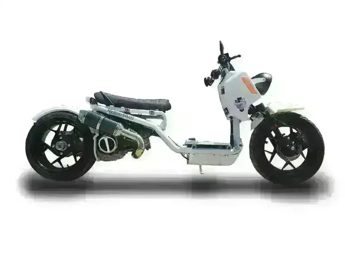 Gen 5 Maddog 150cc scooter in white, side view, at Q9 PowerSports USA
