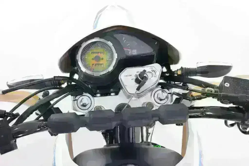 Close-up of TBR7D 250cc motorcycle dashboard, speedometer, and handlebars